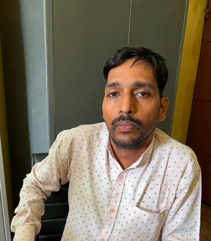 ପ୍ରଧାନମନ୍ତ୍ରୀ ଆବାସ ବୋନସ୍ ଓ ମନରେଗା ଟଙ୍କା କରାଇଦେବାକୁ ଲାଞ୍ଚ: ୪ ହଜାର ଟଙ୍କା ନେଉଥିବା ବେଳେ ଭିଜିଲାନ୍ସ ହାତରେ ଧରାପଡ଼ିଲେ ନୟାଗଡ଼ ରାଜଯାଙ୍କିଆ ପଞ୍ଚାୟତର ଏଡିଇଓ