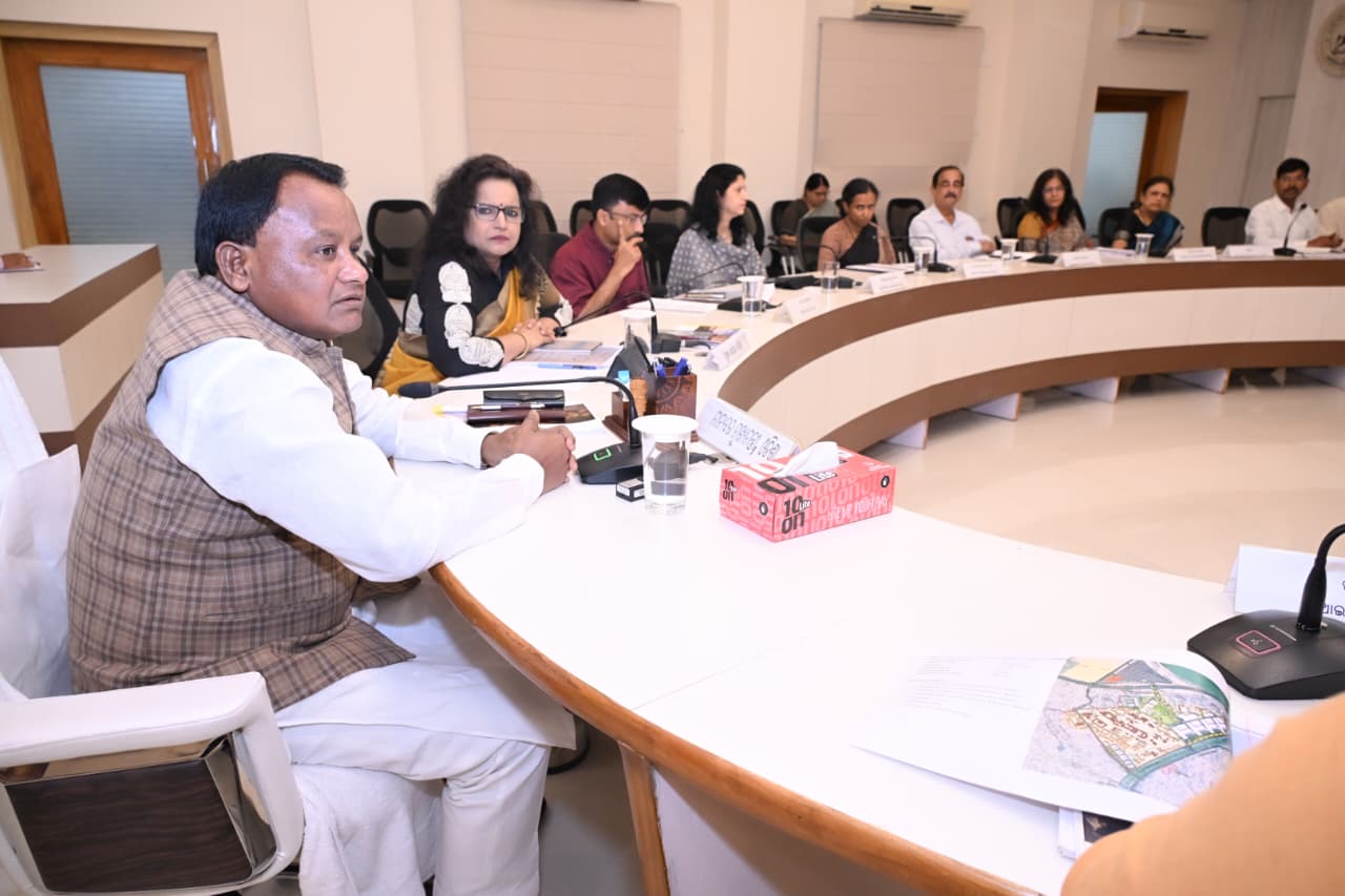 କଟକ ଏସସିବି ମେଡିକାଲ ଓ ରାଉରକେଲା ହନୁମାନ ବାଟିକା ପ୍ରକଳ୍ପର ସମୀକ୍ଷା କଲେ ମୁଖ୍ୟମନ୍ତ୍ରୀ